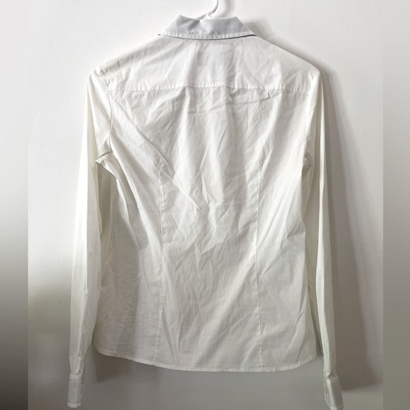Emporio Armani Jeans white button down cotton shirt with front ruffle. size 6 - Picture 3 of 7